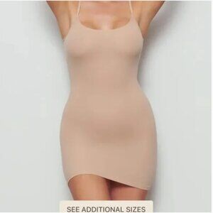 NWT SKIMS Fits Everybody Slip Dress - Clay S